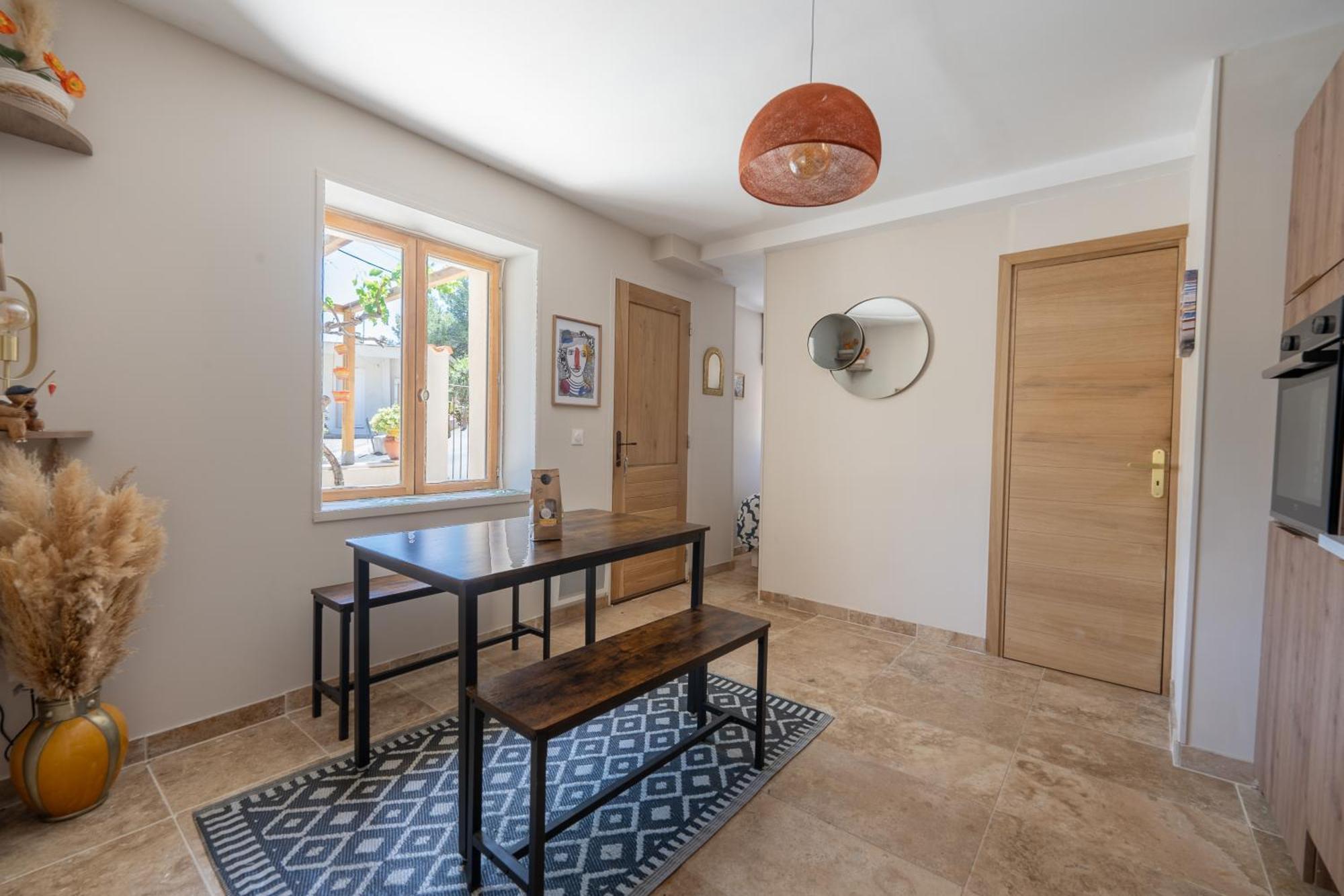 Вилла Le Cabanon - Les Pieds Dans L'Eau - Calanques - Wifi Ансюэс-ла-Редон Номер фото